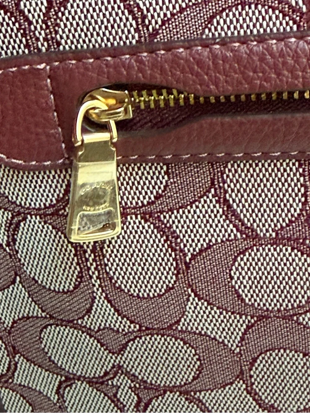 Coach Dempsey File Bag in Signature Jacquard with Stripe - NWOT